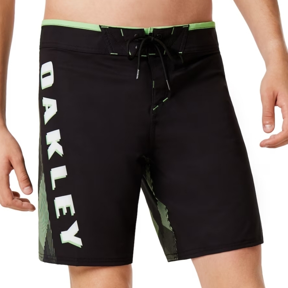 Oakley 75 Boardshort 18_Men Size 31